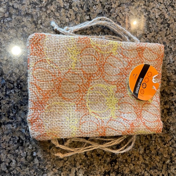 Set of 3 burlap pumpkin draw string pouches. NWT - Picture 4 of 6